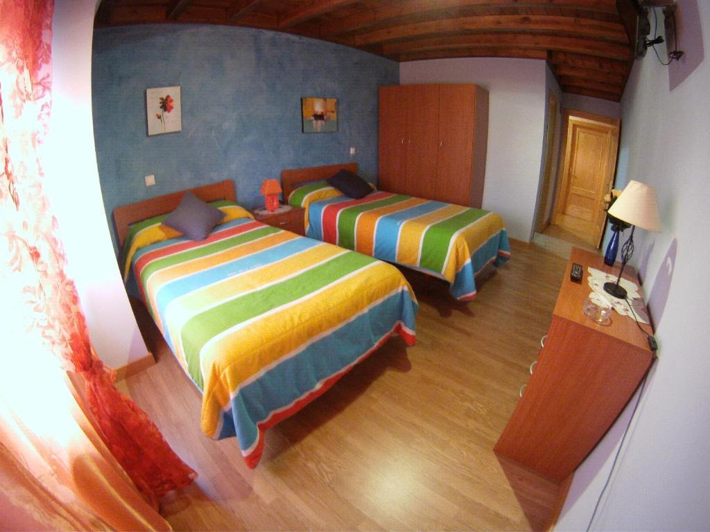 Hotel El Golobar Reinosa Chambre photo